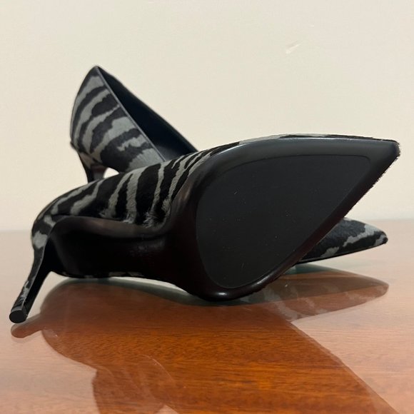 NIB Michael Kors Collection Gretel Tiger Calf Hair Pump - Picture 13 of 16
